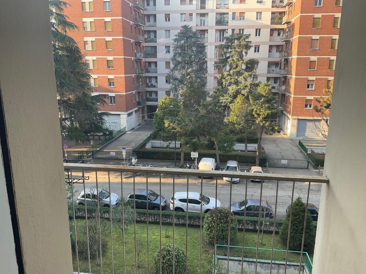 Splendido Appartamento In Zona Fiera A Bologna Exterior foto